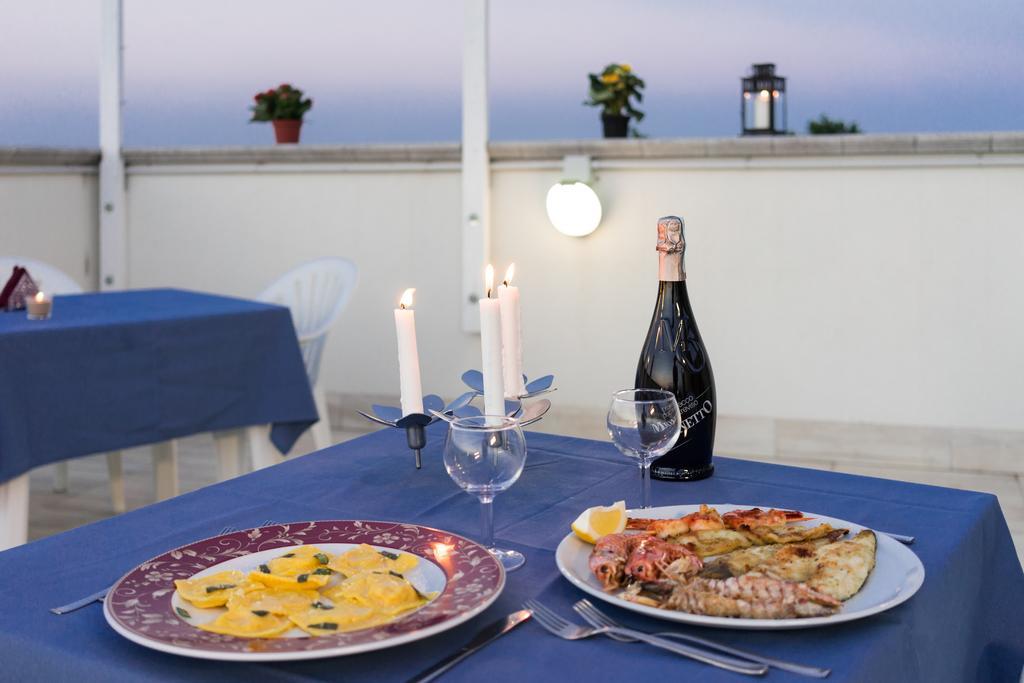 Regina Hotel E Ristorante 蓬他码头 外观 照片